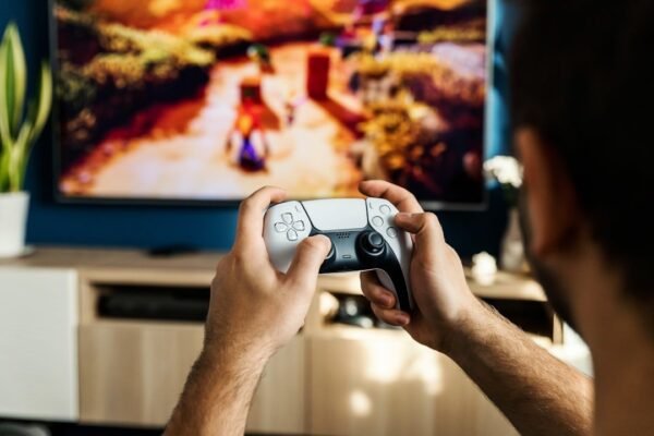 Sony cierra la puerta a los discos: la industria de videojuegos gira hacia lo digital