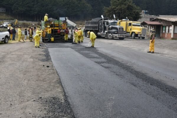 EdoMéx avanza al 82% en reconstrucción de carretera Ocoyoacac-Tenango