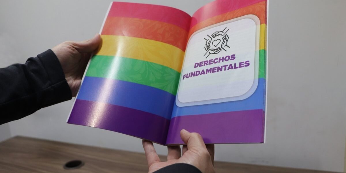 Estado de México presenta primera cartilla de derechos para mujeres de la diversidad sexual