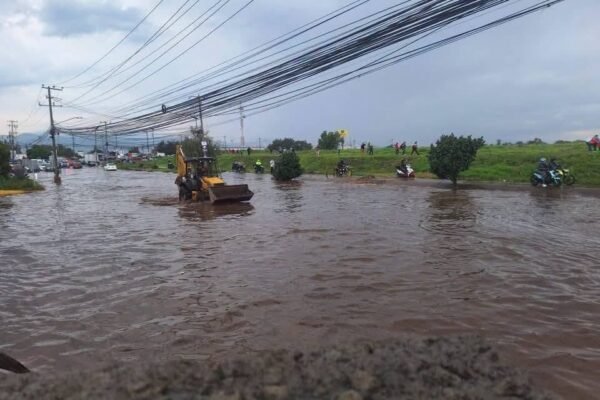 Chalco bajo el agua: lluvias desbordan capacidad de autoridades