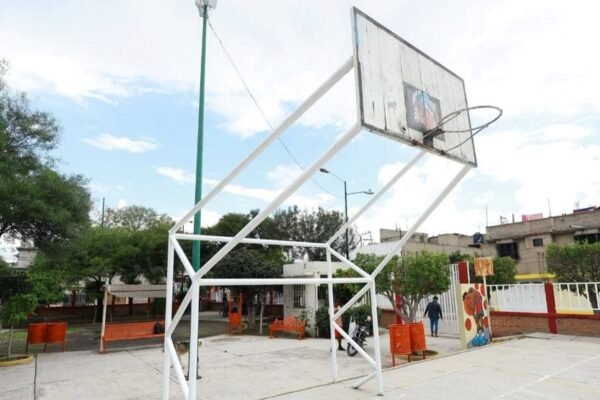 Chimalhuacán dignifica el Parque Bugambilias con programa de recuperación de espacios