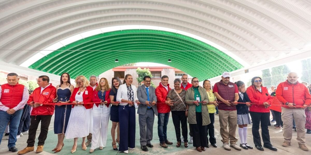 Coacalco inaugura nuevo arcotecho en primaria Gabriela Mistral