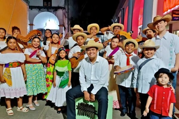 Ocho años de música y raíces: el Semillero de Son Jarocho celebra su aniversario