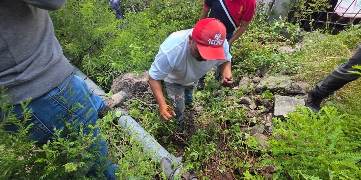 Clausuran tres tomas clandestinas de agua en Ecatepec que abastecían 60 viviendas