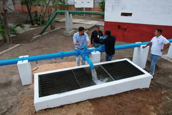 Ecatepec pone en operación pozo Las Fuentes que beneficia a 40 mil habitantes