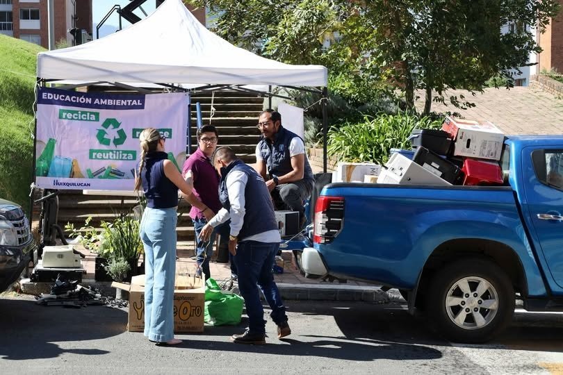 Huixquilucan recupera 3 toneladas de residuos en campaña ambiental