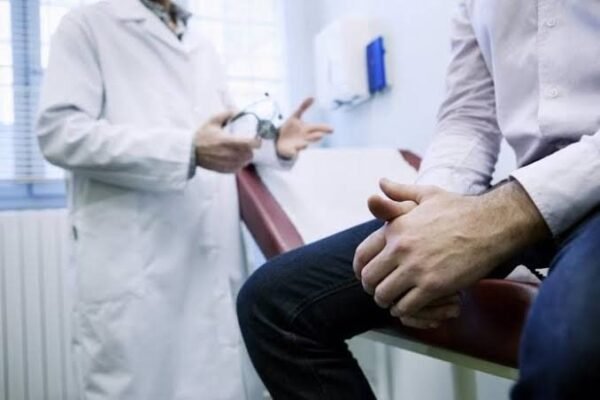 IMSS alerta a hombres sobre prevención de cáncer de próstata, pulmón y colorrectal