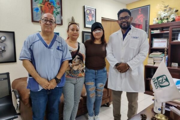 Médicos reconstruyen rostro de joven tras grave accidente en motocicleta