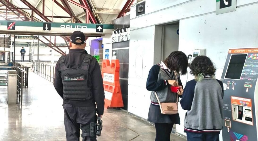 Refuerzan seguridad en estaciones del Metro de Nezahualcóyotl