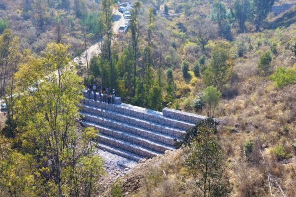 Estado de México entrega primeras presas para conservar agua en Sierra de Guadalupe