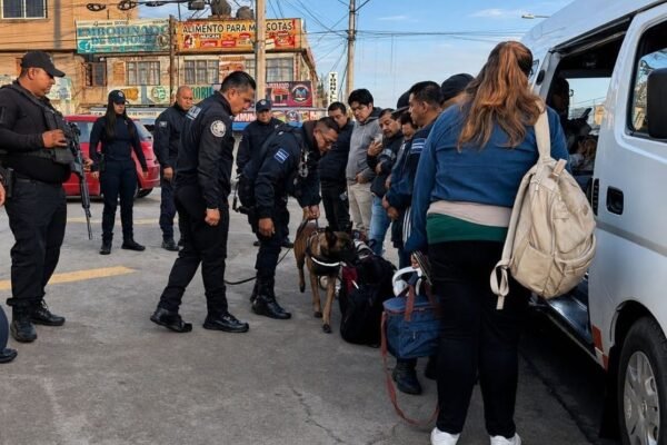 Operativo en Ecatepec: retienen 19 motos y un auto por irregularidades