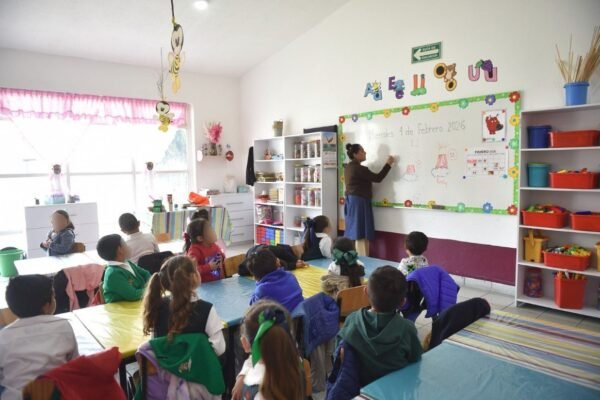 Estado de México imparte crianza positiva a más de 5 mil familias