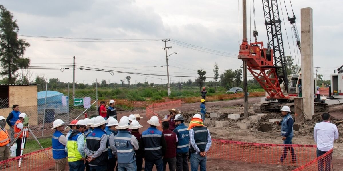 Avanza construcción del Puente Periférico que beneficiará a 53 mil conductores diarios