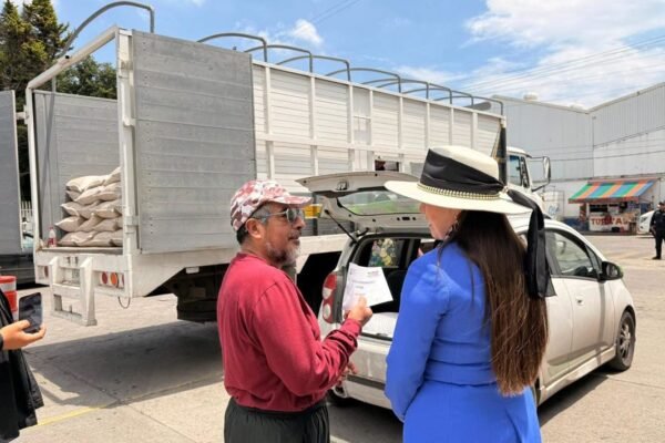 Amecameca entrega 15,800 kilos de semilla de avena a productores locales