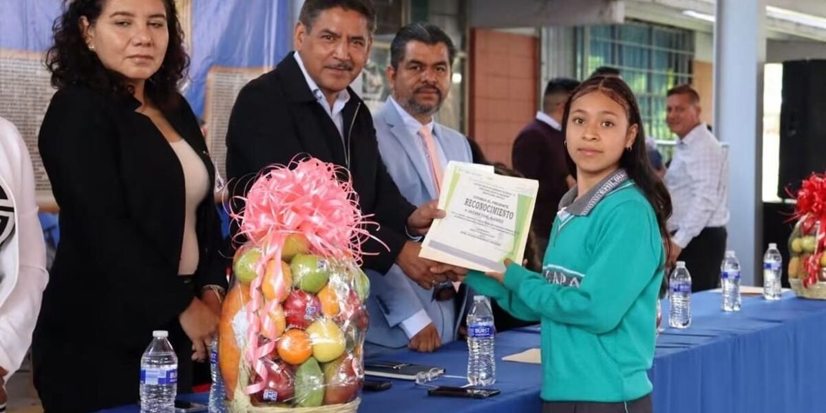 Generación 2026 de Tepetlixpa celebra su graduación en la Secundaria Técnica 14