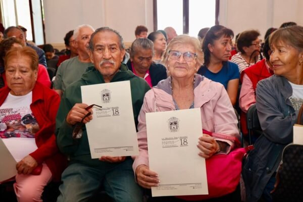 Tlalnepantla entrega 172 testamentos a bajo costo para proteger el patrimonio familiar