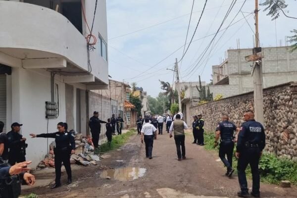 Policías de Texcoco frustran robo; hay un delincuente muerto