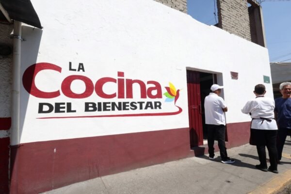 Tlalnepantla consolida su red de cocinas comunitarias con 402 mil servicios