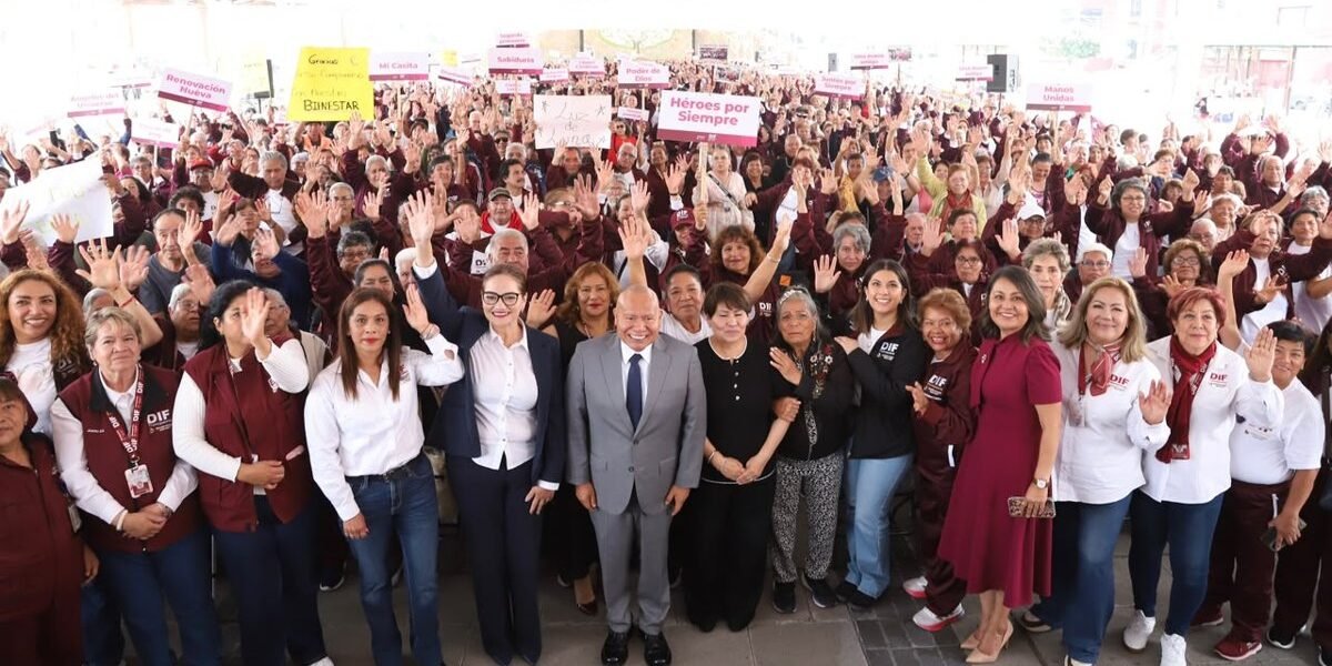 Tlalnepantla entrega 2 mil kits deportivos a adultos mayores