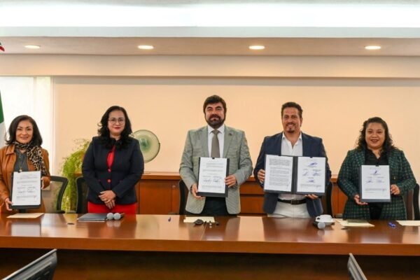 Estado de México transfiere trámites urbanos a tres municipios