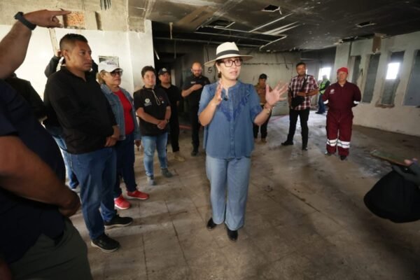 Ecatepec convertirá abandonada clínica en Universidad Rosario Castellanos