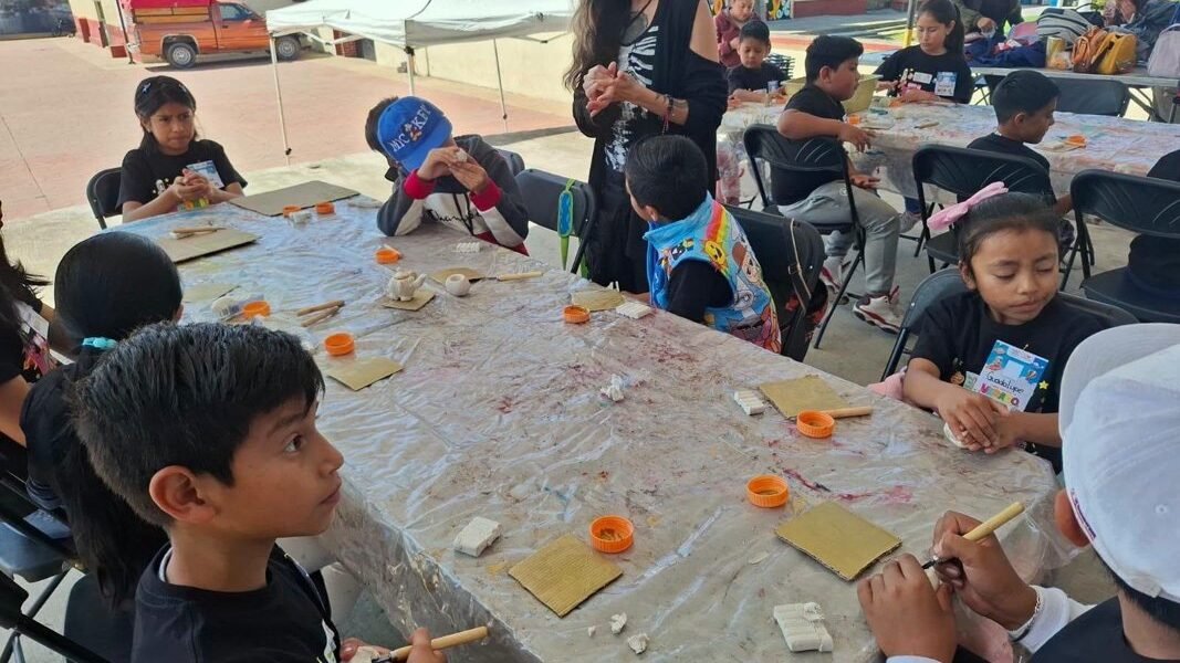 Amecameca ofrece verano diferente: talleres recreativos para alejar a niños de pantallas