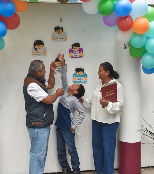 Abre DIFEM tercera convocatoria de adopciones 2026 en el Estado de México