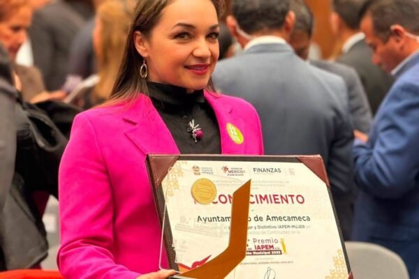 Amecameca hace historia: dos premios estatales y distintivo de género