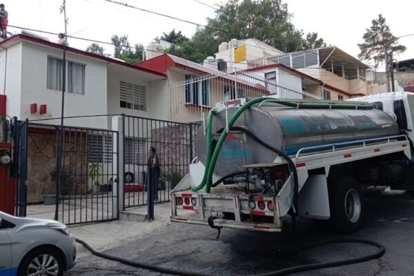 Atizapán garantiza agua potable a 157 mil habitantes con operativo de pipas gratuitas