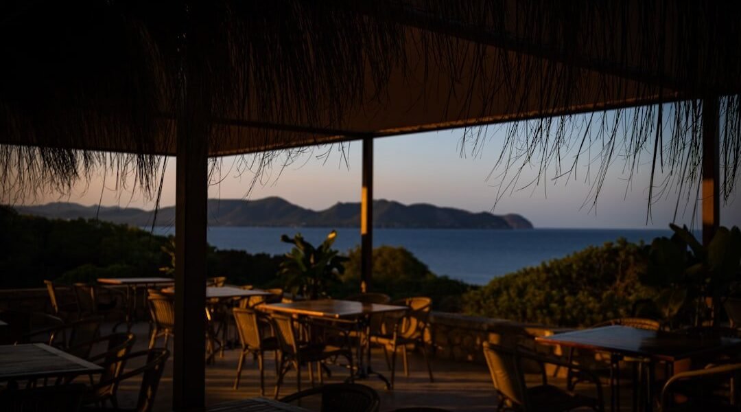 Ibiza reimagina su gastronomía: seis espacios que redefinirán tu verano