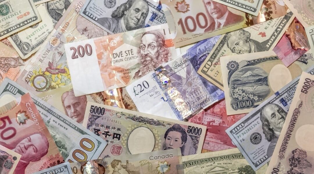 El peso mexicano gana músculo: ¿oportunidad de oro o espejismo?