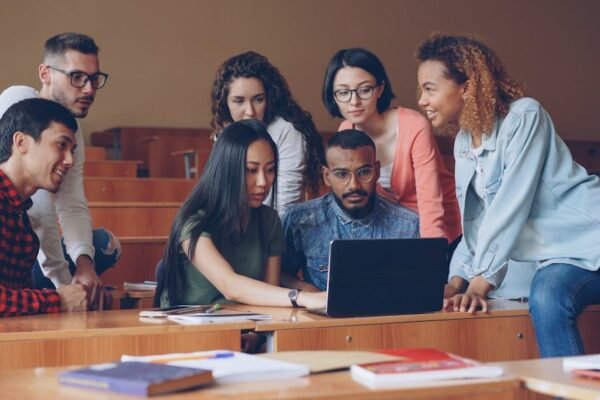 ¿Promesas o espejismo? Los acuerdos educativos enfrentan la realidad fiscal