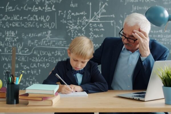 Educación en suspenso: cuando los compromisos magisteriales chocan con la realidad fiscal