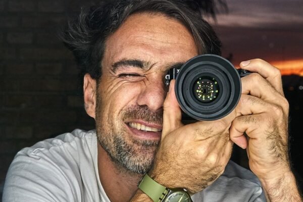 Joaquín Ferreira: del anonimato a la pantalla con la serie de Moria Casán