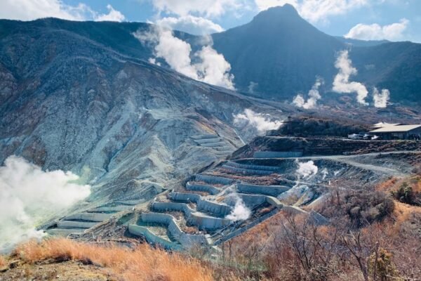 Minería sin límites: el rastro ambiental de un imperio corporativo en Latinoamérica