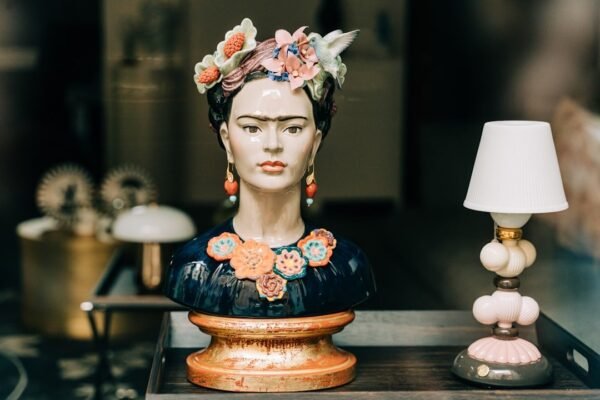 Carmen Mondragón: la artista que se reinventó en México y sigue siendo incómoda