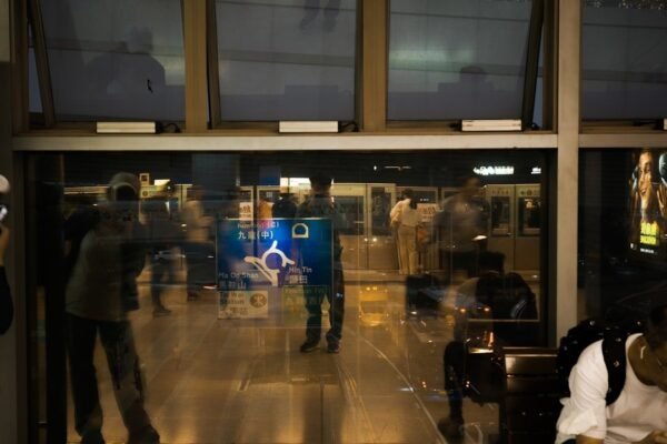 En el aeropuerto, sin aviso: la trampa migratoria que atrapa a viajeros