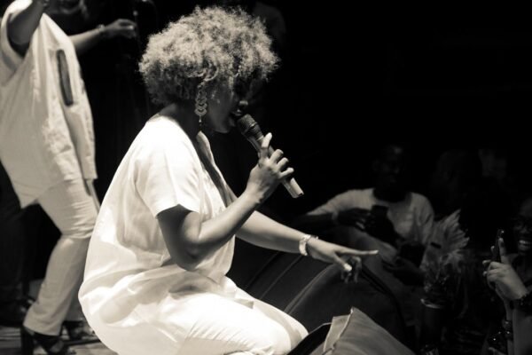 Angela Davis llega a la UNAM: la voz que desafió imperios habla en México