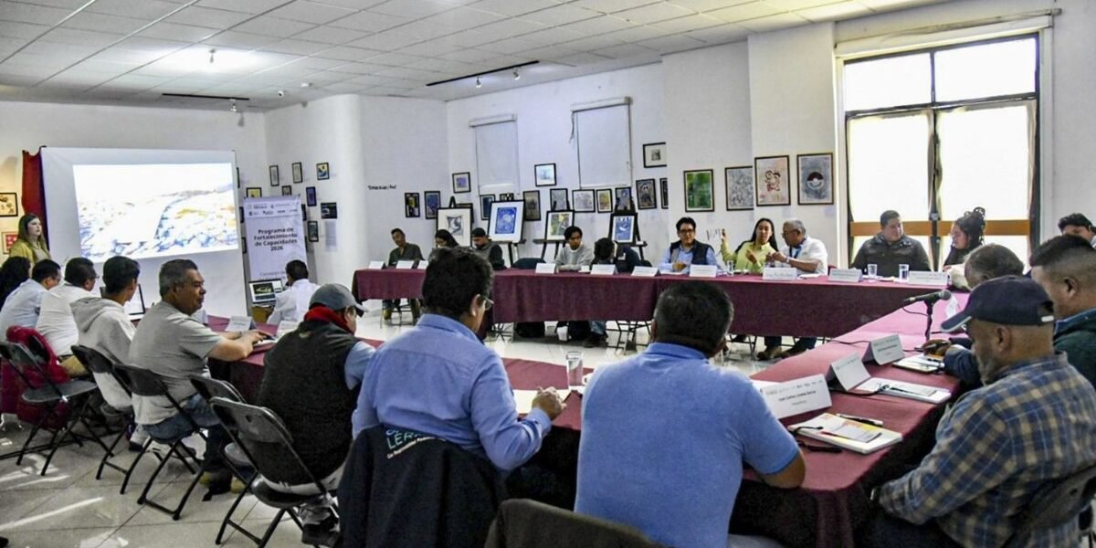 Profesionalizan a operadores de agua en el Estado de México