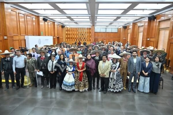 Congreso mexiquense reconoce a 55 exponentes de la charrería