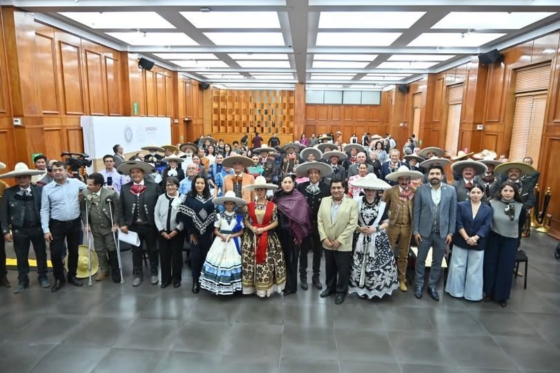 Congreso mexiquense reconoce a 55 exponentes de la charrería