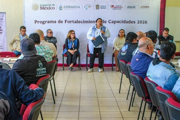 Capacitan a 45 servidores públicos de 13 municipios en detección de fugas de agua