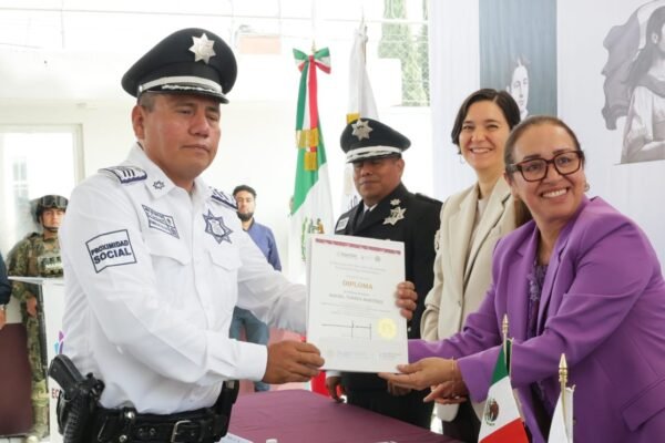 Ecatepec capacita a 27 jefes policiales para fortalecer seguridad en el municipio