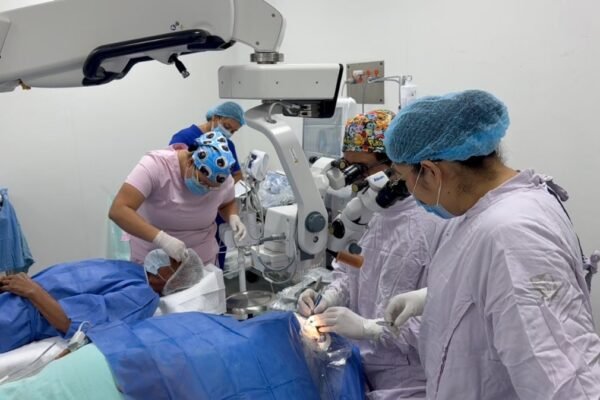 IMSS realiza jornadas quirúrgicas de cataratas en Veracruz para mejorar calidad de vida