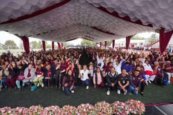 La Paz reconoce a adultos mayores como capital social invaluable