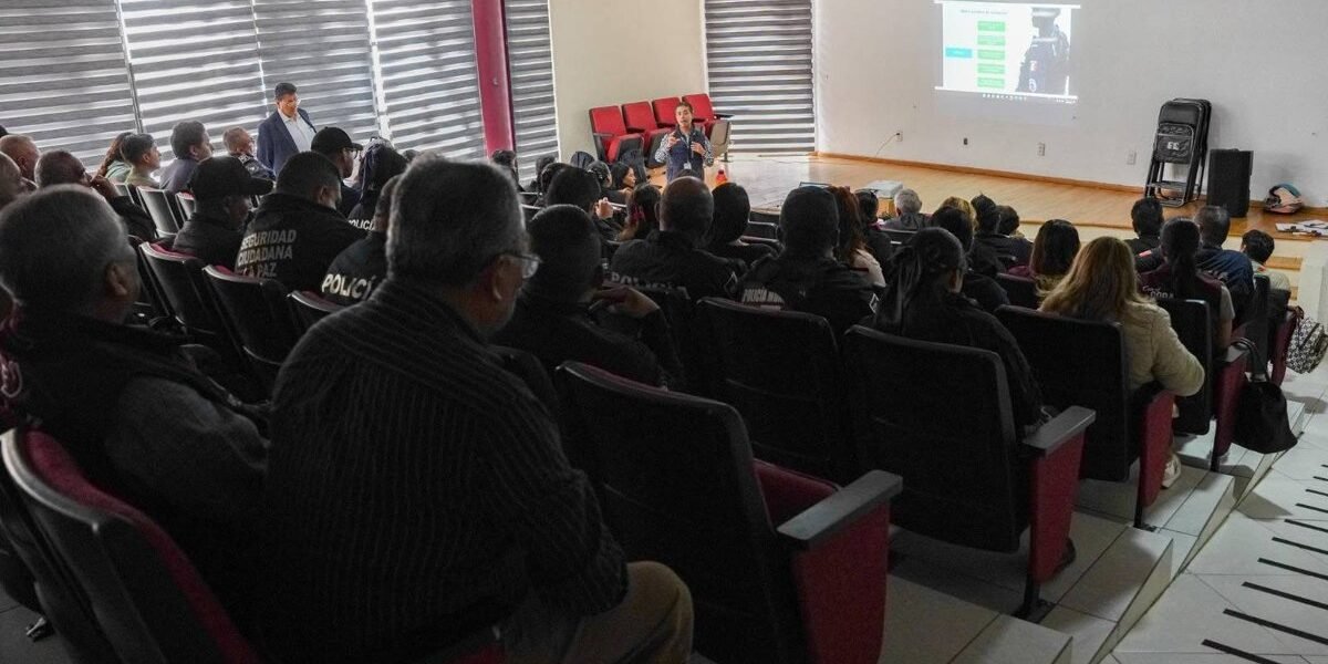 La Paz capacita a policías en Derechos Humanos para mejorar su desempeño