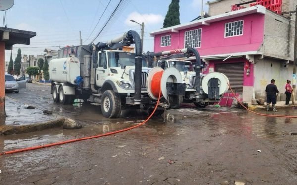 La Paz atiende contingencia por lluvias con trabajos preventivos de drenaje