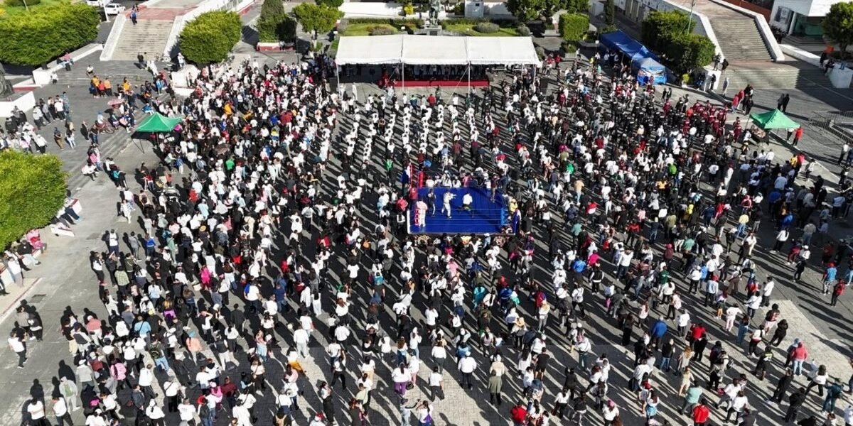 Nezahualcóyotl rompe récord con más de 4 mil asistentes en Clase Nacional de Box