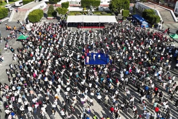 Nezahualcóyotl rompe récord con más de 4 mil asistentes en Clase Nacional de Box