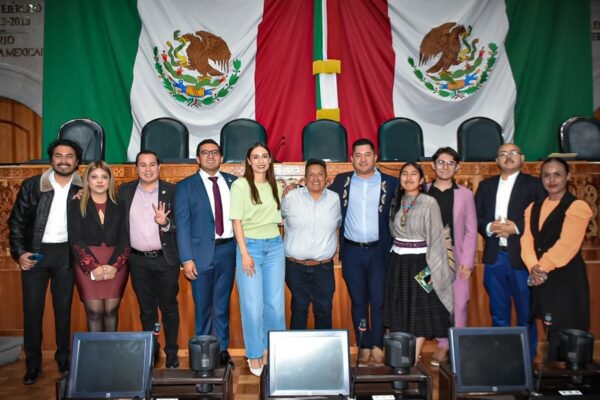 60 jóvenes debaten 12 iniciativas en Parlamento Juvenil 2026 del Estado de México